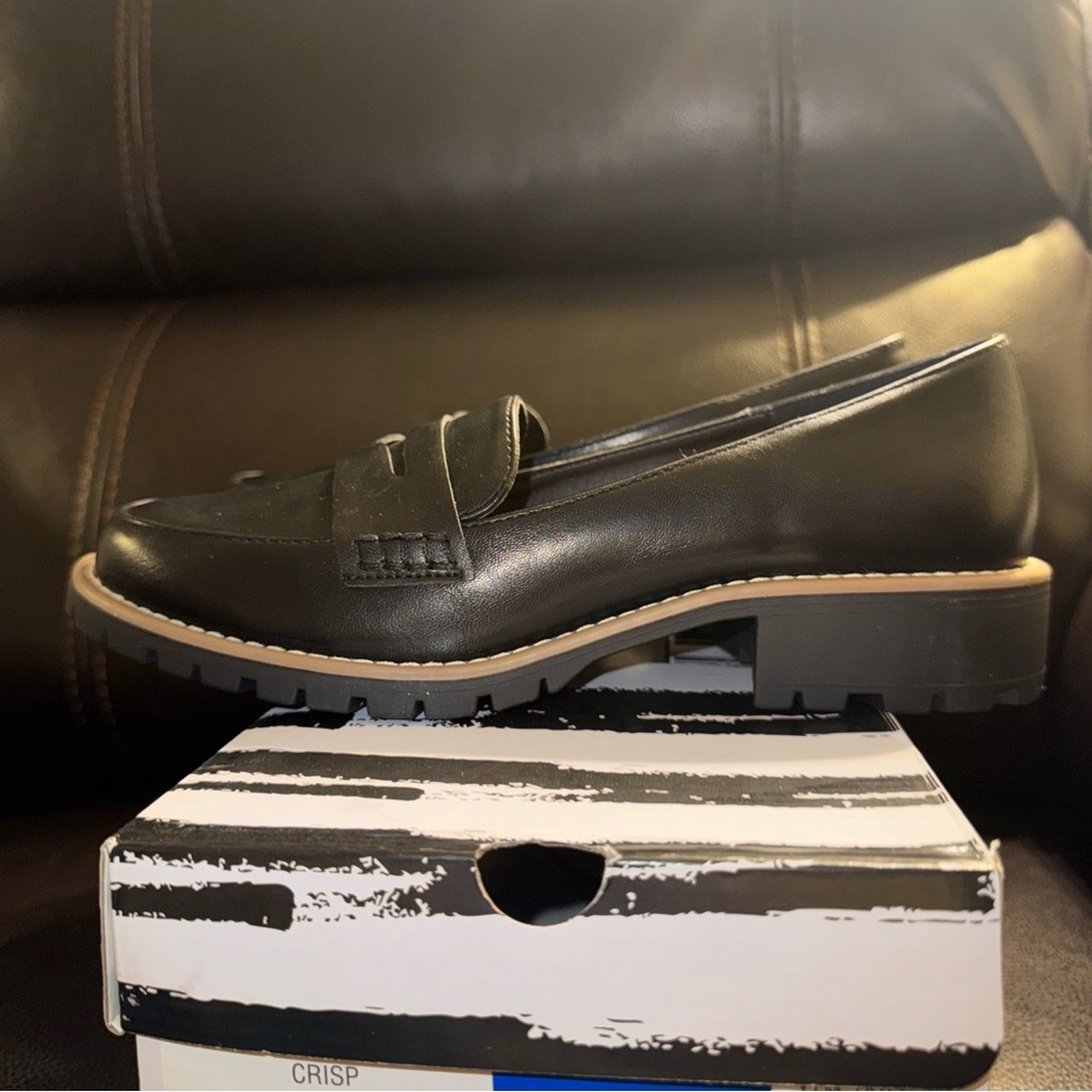 DV Dolce Vita Women's Lug Loafer Size 7 New In The Box
